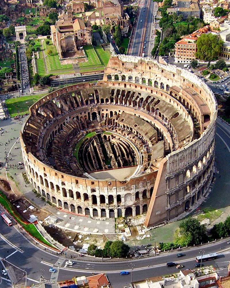 camera romantica nel centro di roma vicino colosseo piazza di spagna via del corso